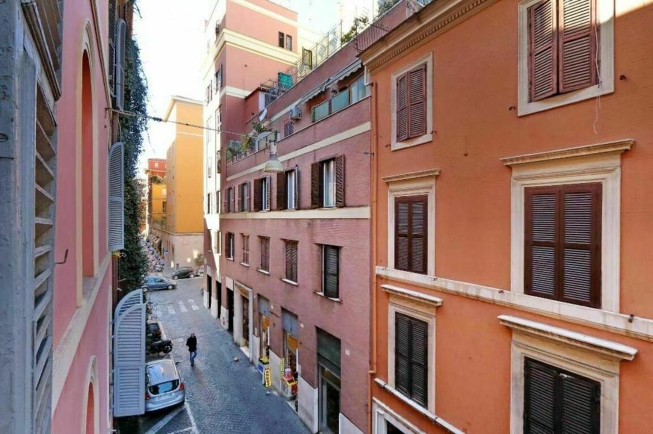Апартаменты Borgo Vittorio Рим Экстерьер фото